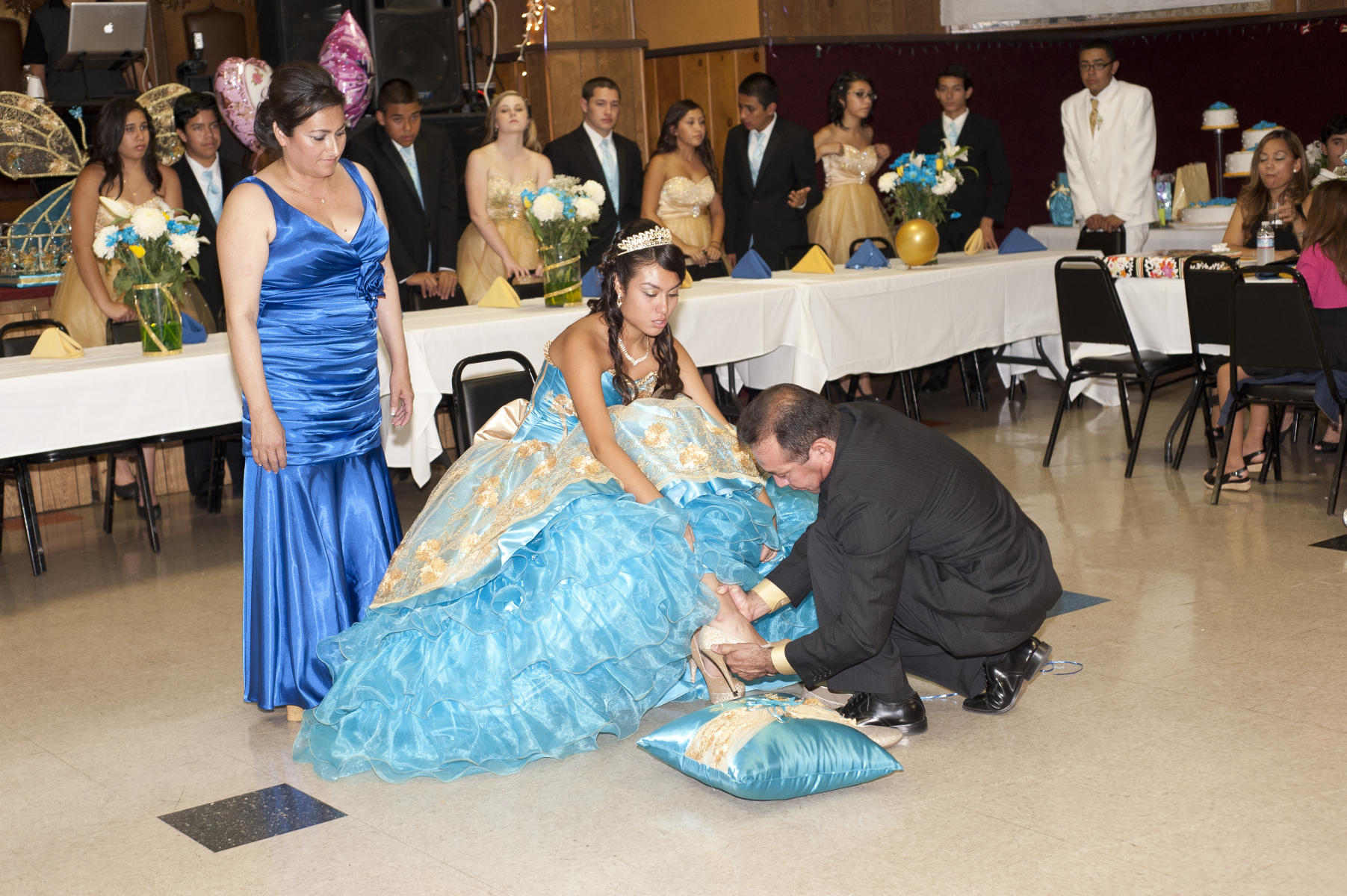  : Quinceaneras : Bella's Classic Photography